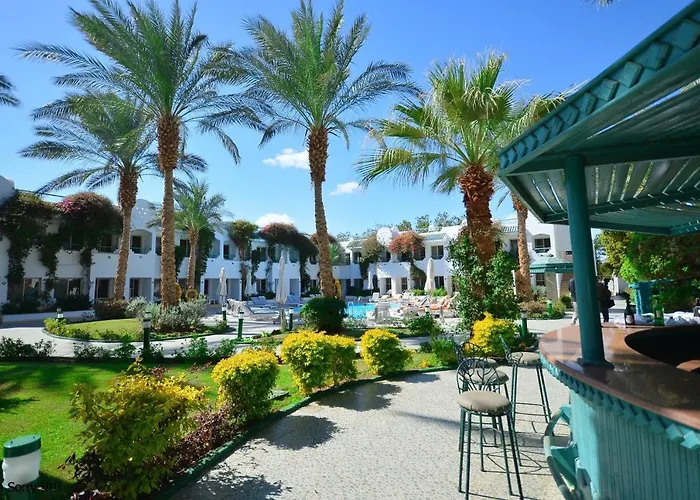 Falcon Hills Resort