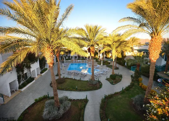 Falcon Hills Resort