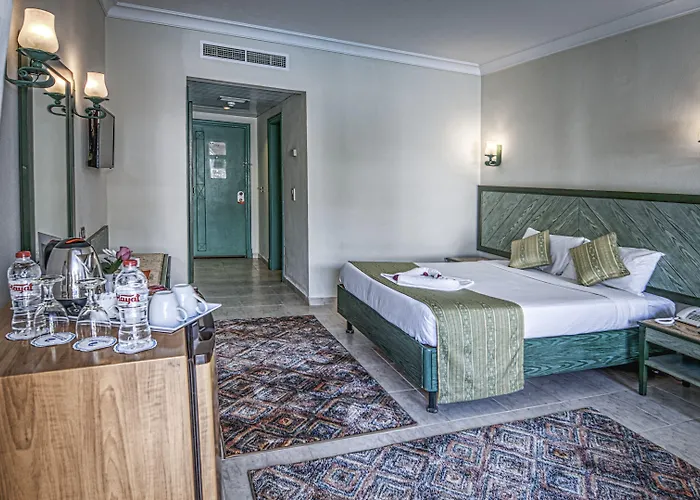 Resort Falcon Hills