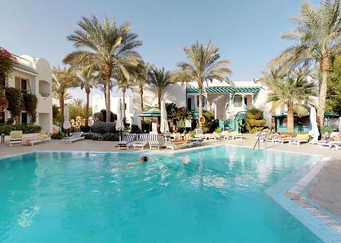 Falcon Hills Resort